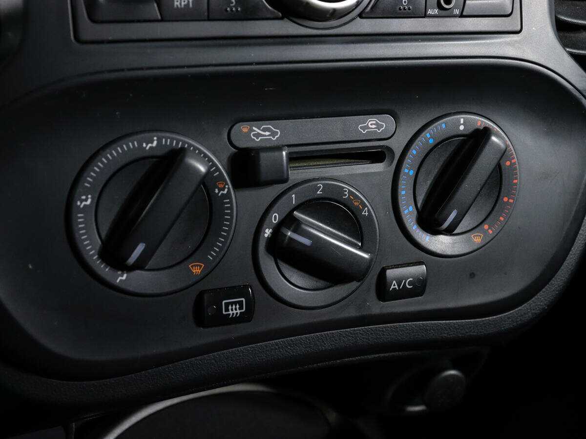 Nissan Juke, 2014 - Фото №14