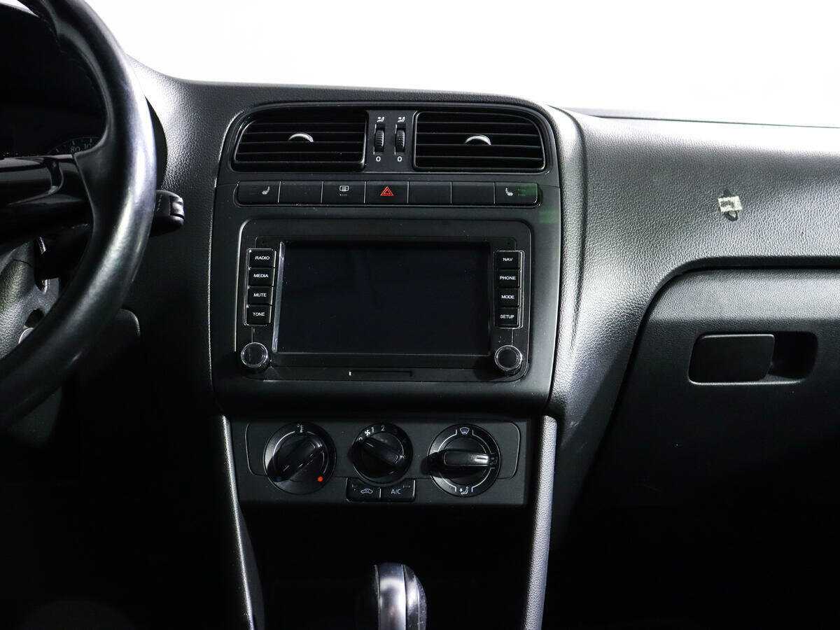 Volkswagen Polo, 2016 - Фото №11