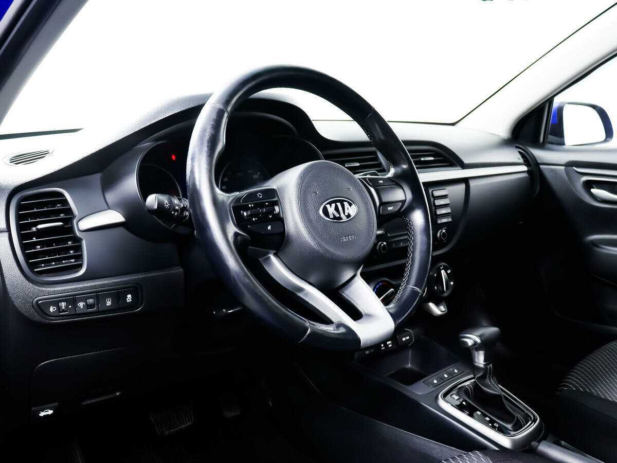 Kia Rio X-Line, 2018 - Фото №12