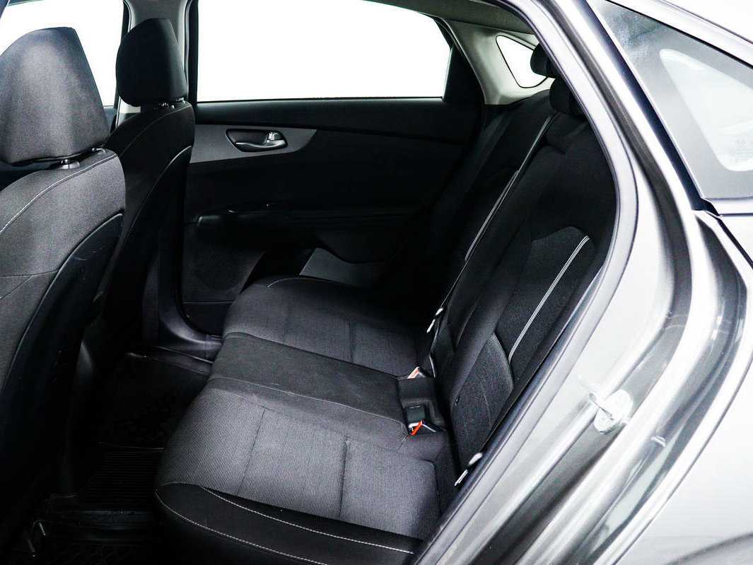 Kia Cerato, 2019 - Фото №11