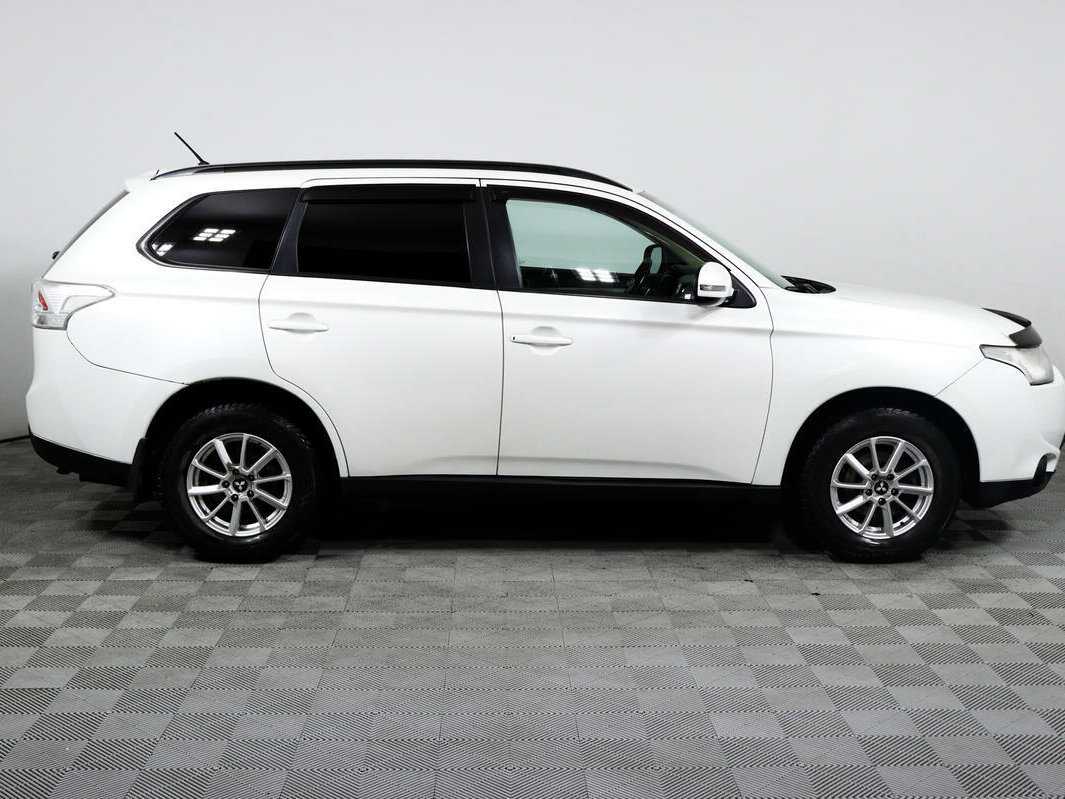 Mitsubishi Outlander, 2013 - Фото №3