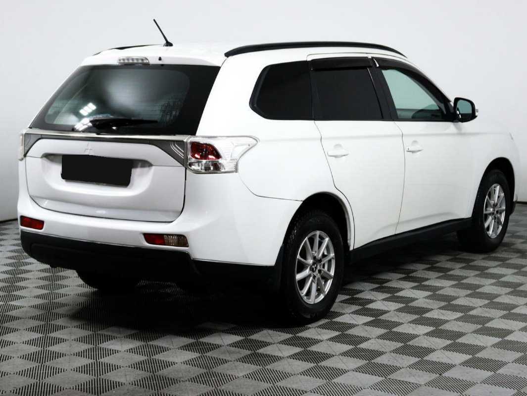 Mitsubishi Outlander, 2013 - Фото №4
