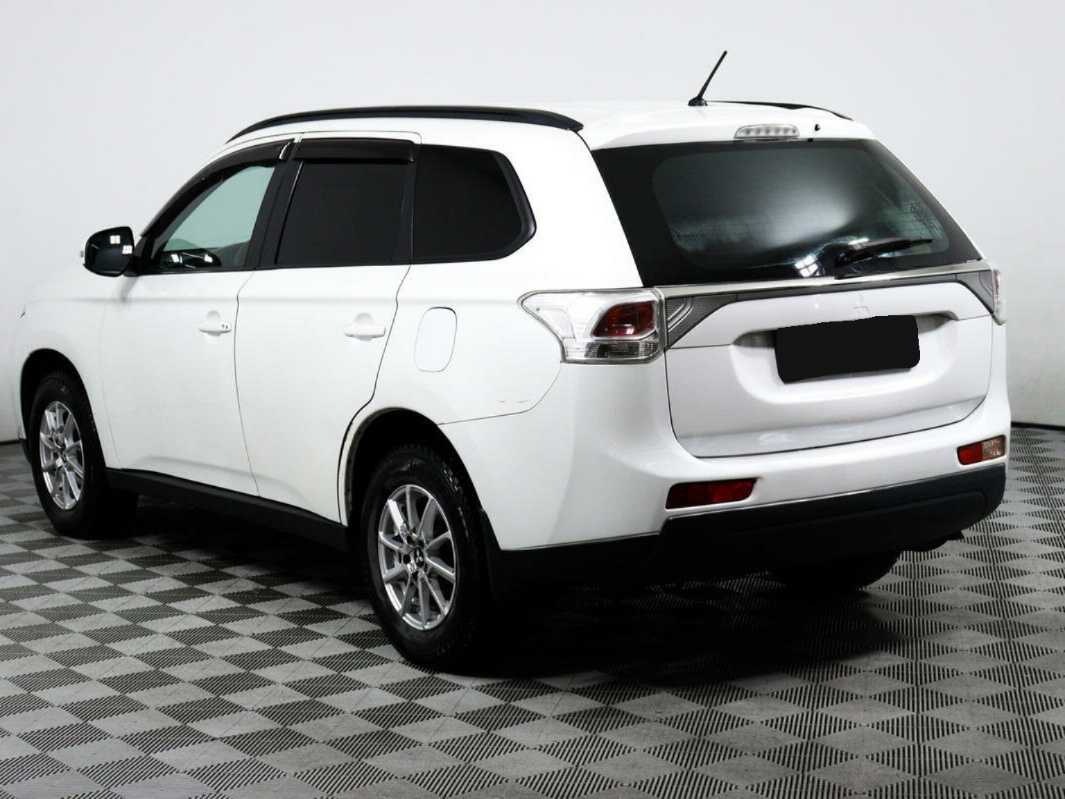 Mitsubishi Outlander, 2013 - Фото №6
