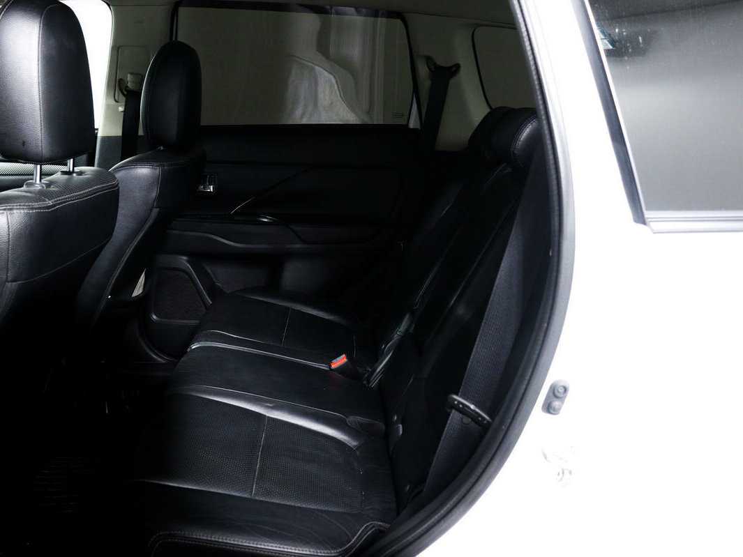 Mitsubishi Outlander, 2013 - Фото №11