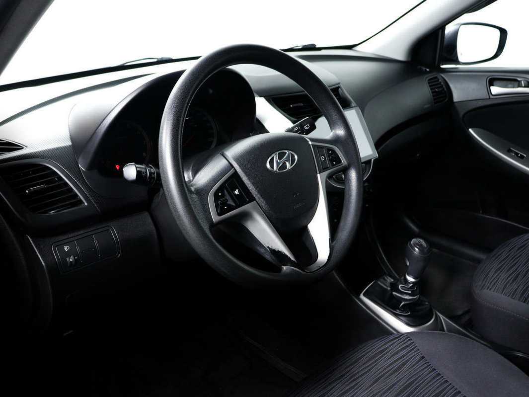 Hyundai Solaris, 2015 - Фото №12