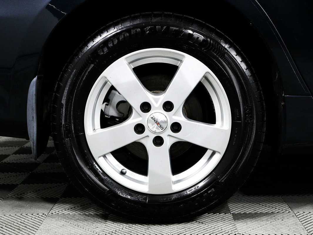 Toyota Camry, 2015 - Фото №13