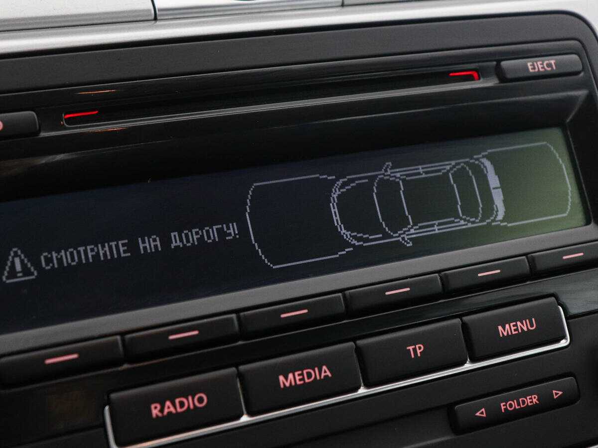 Volkswagen Passat, 2014 - Фото №12