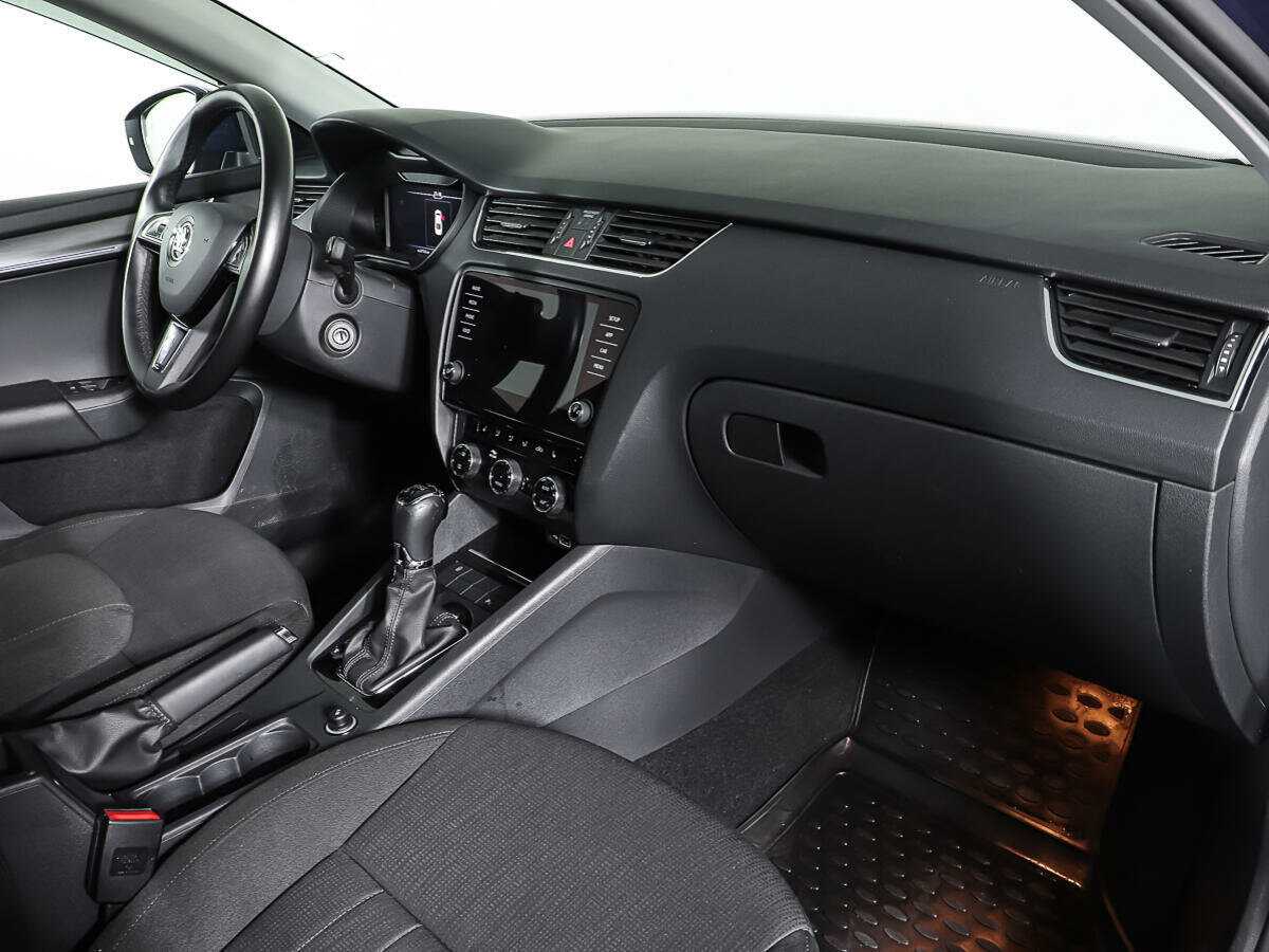 Skoda Octavia, 2018 - Фото №8