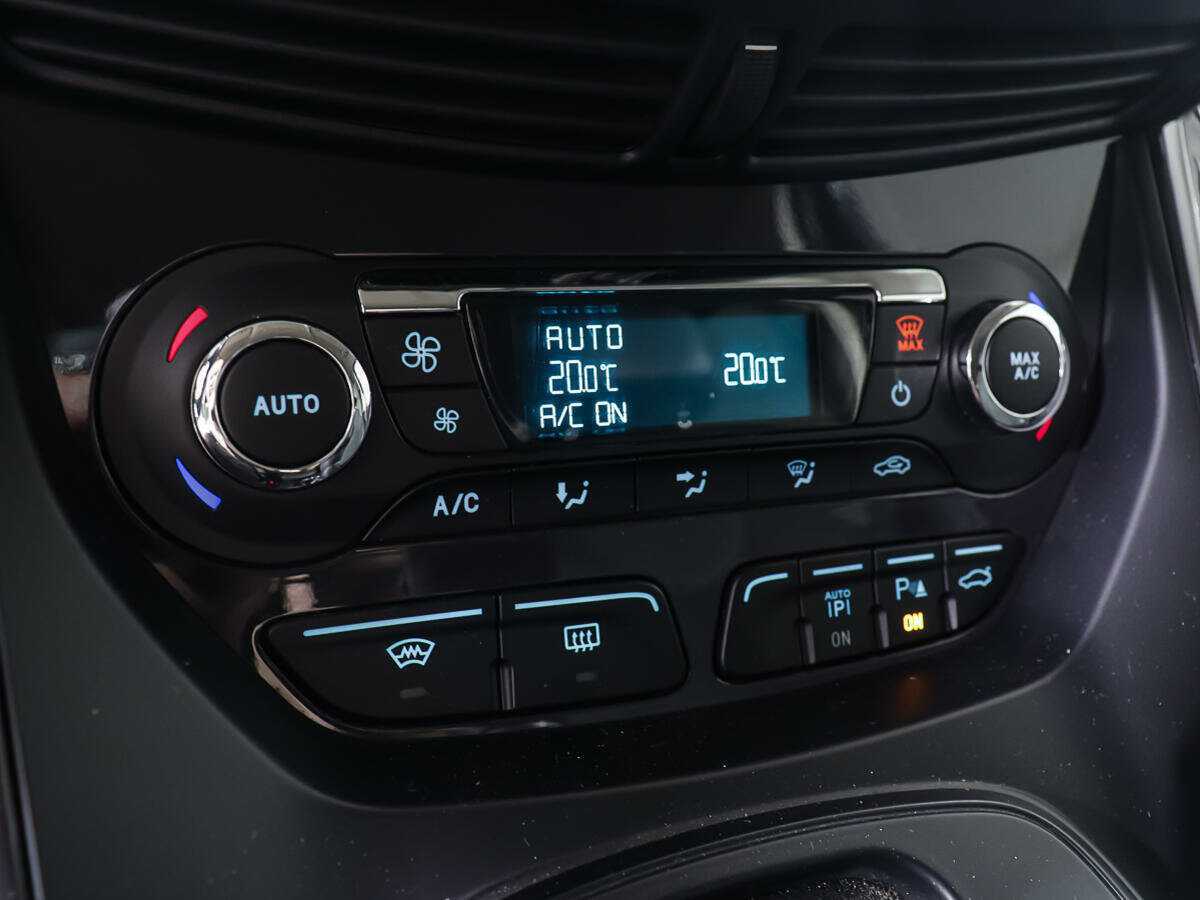 Ford Kuga, 2013 - Фото №16