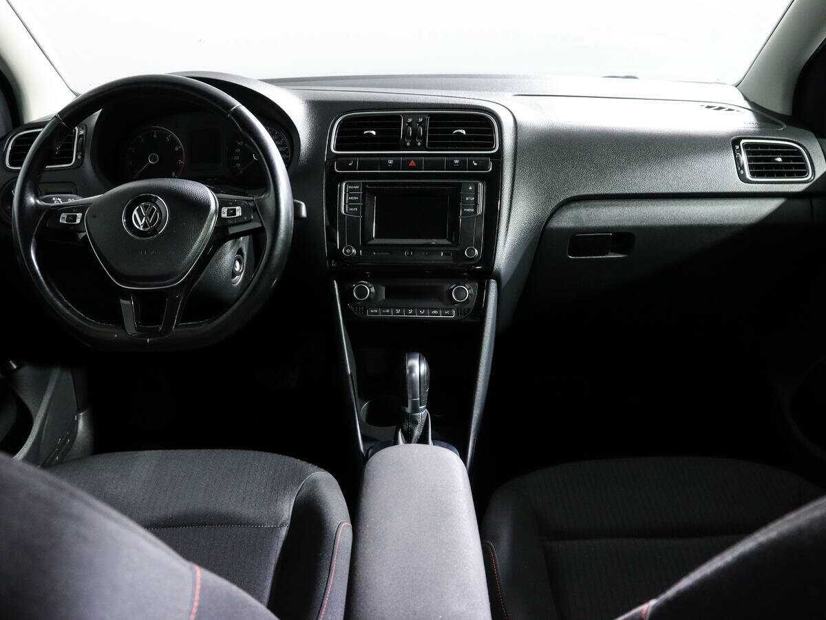 Volkswagen Polo, 2017 - Фото №11