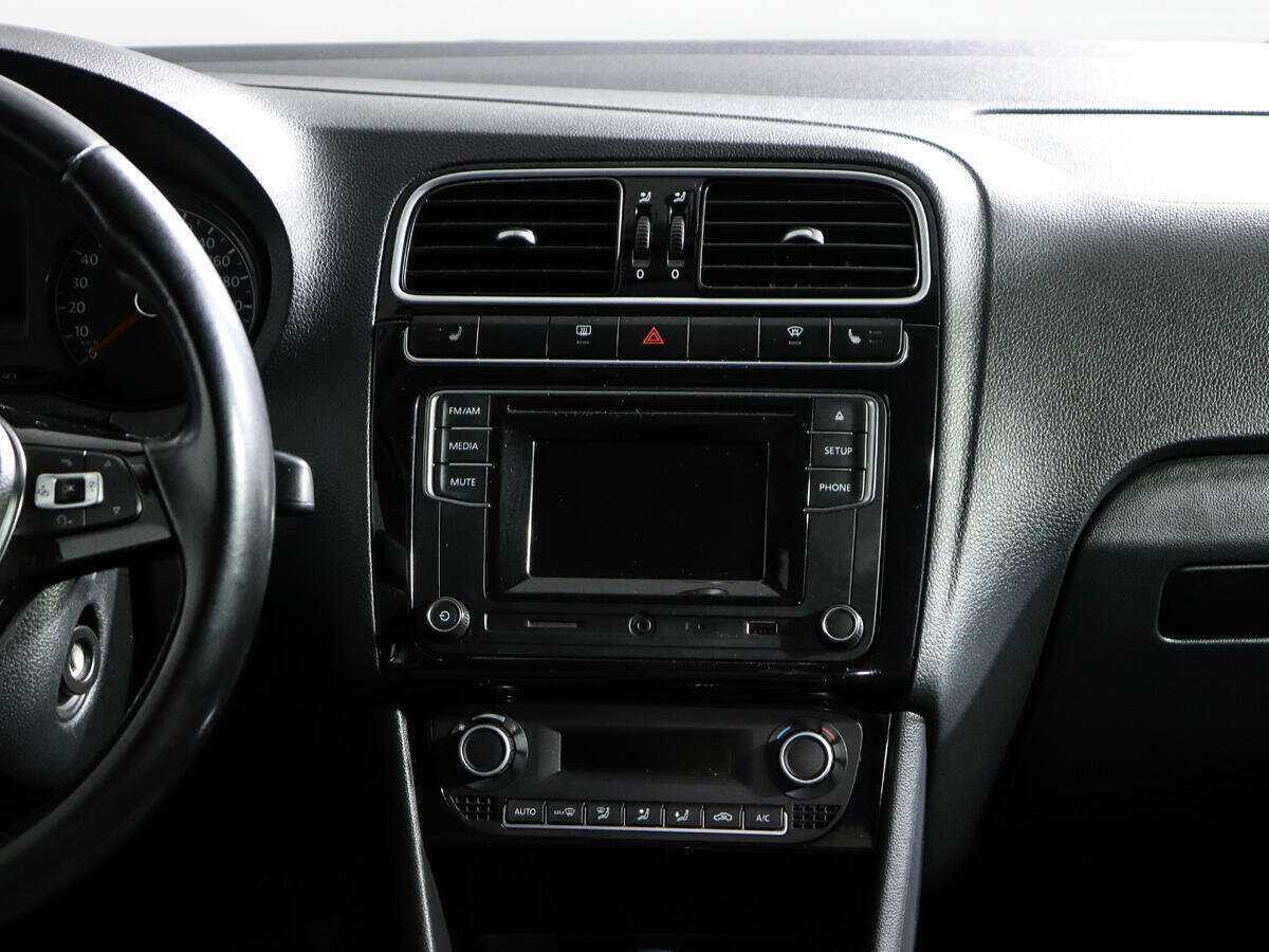 Volkswagen Polo, 2017 - Фото №12