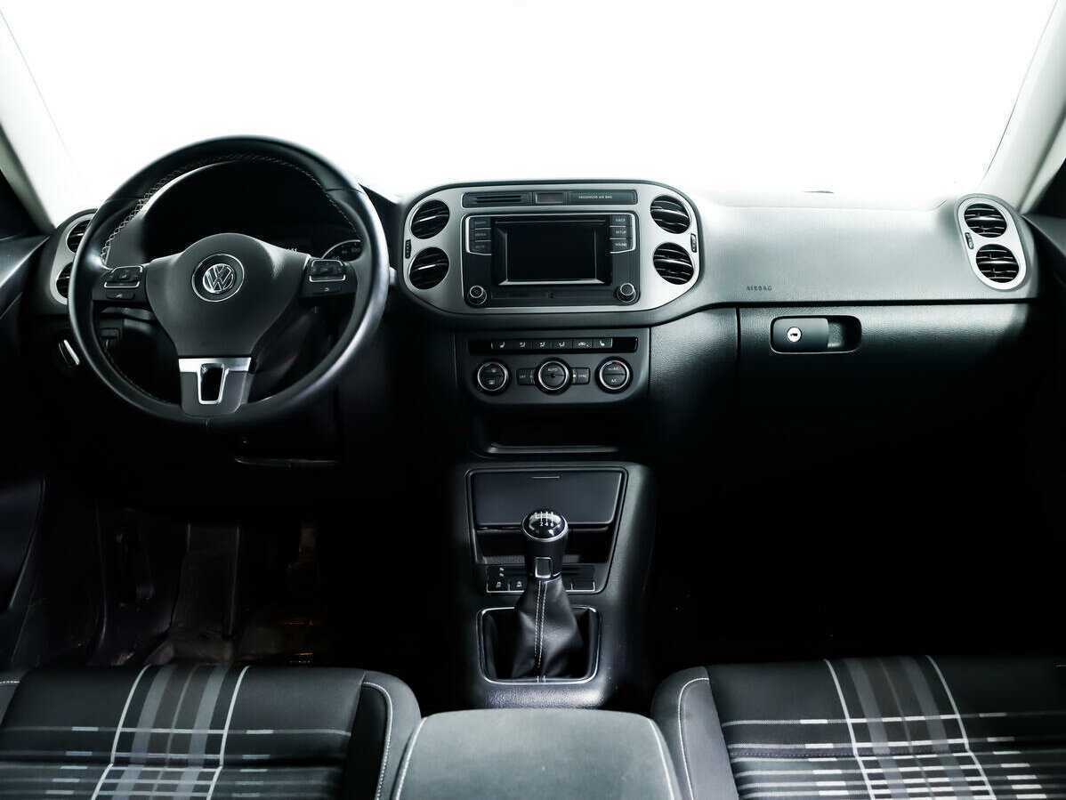 Volkswagen Tiguan, 2015 - Фото №10