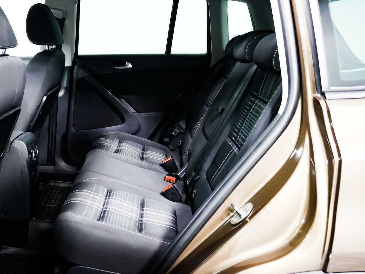 Volkswagen Tiguan, 2015 - Фото №11
