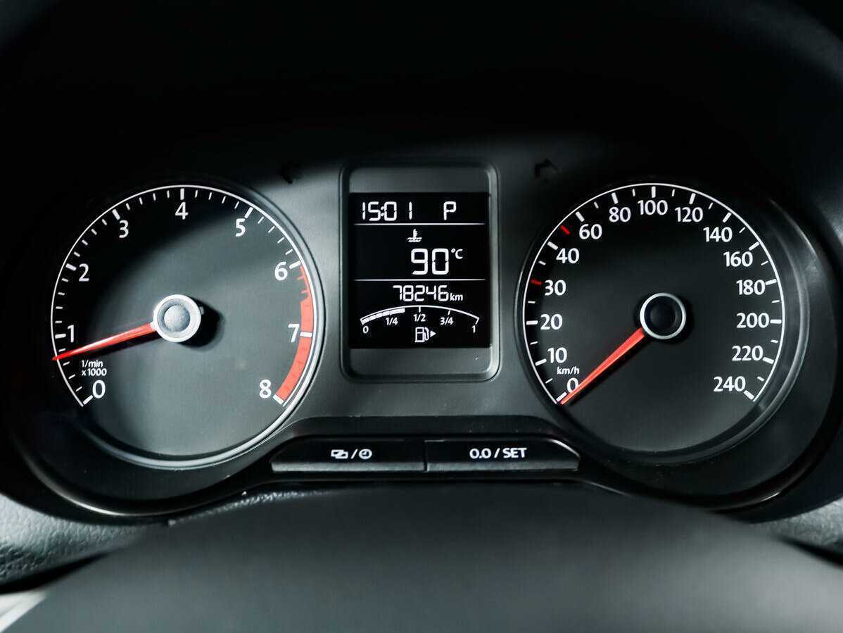 Volkswagen Polo, 2015 - Фото №9