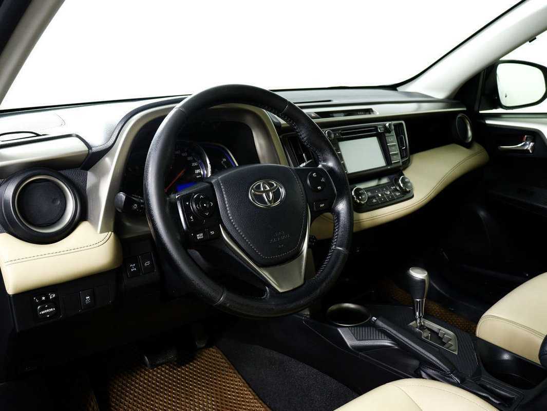 Toyota RAV4, 2015 - Фото №12