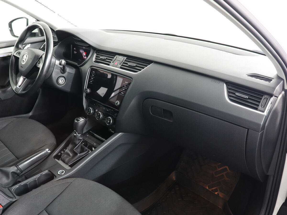 Skoda Octavia, 2018 - Фото №9