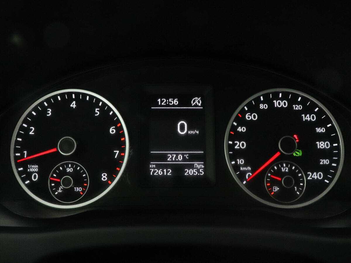 Volkswagen Tiguan, 2015 - Фото №10