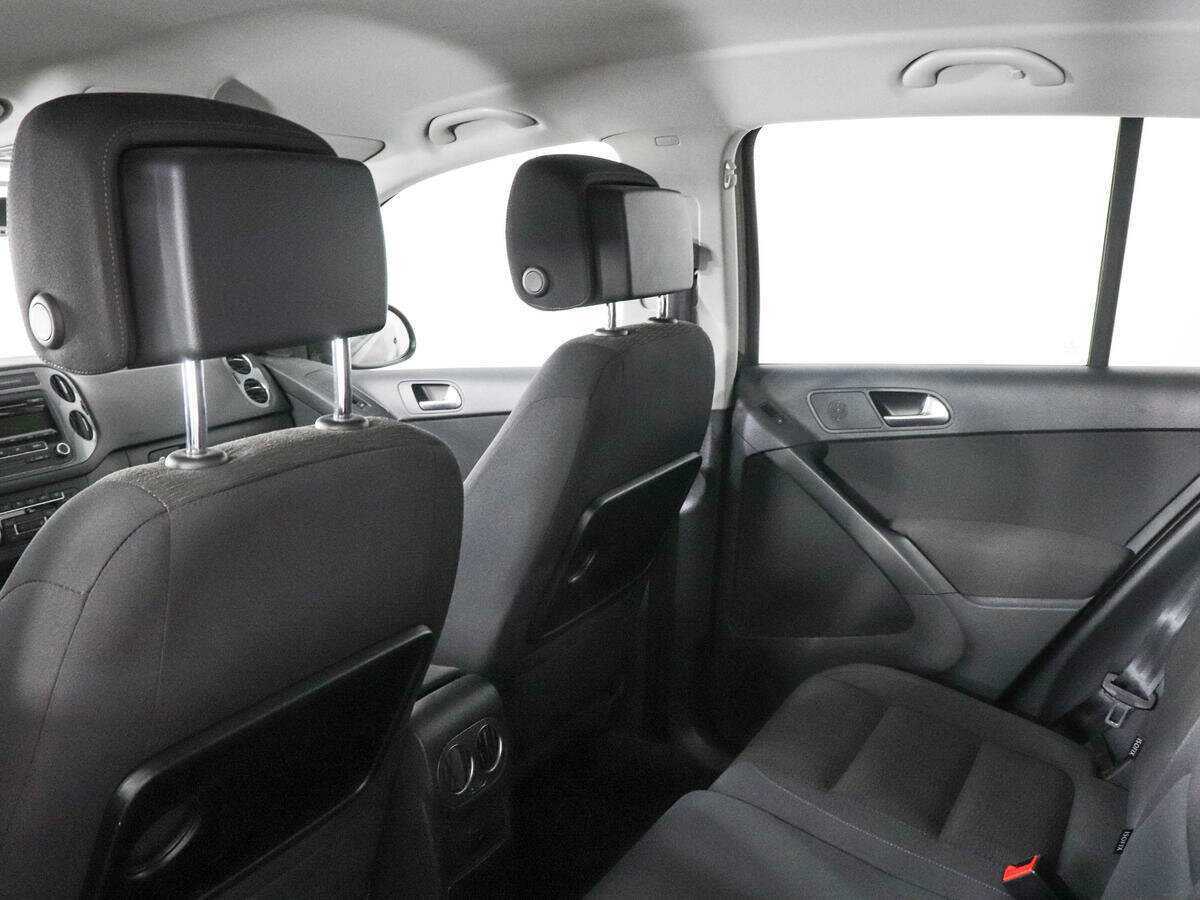 Volkswagen Tiguan, 2015 - Фото №11
