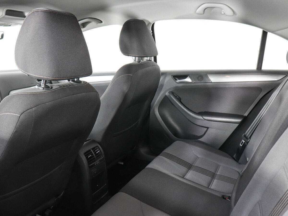 Volkswagen Jetta, 2017 - Фото №11