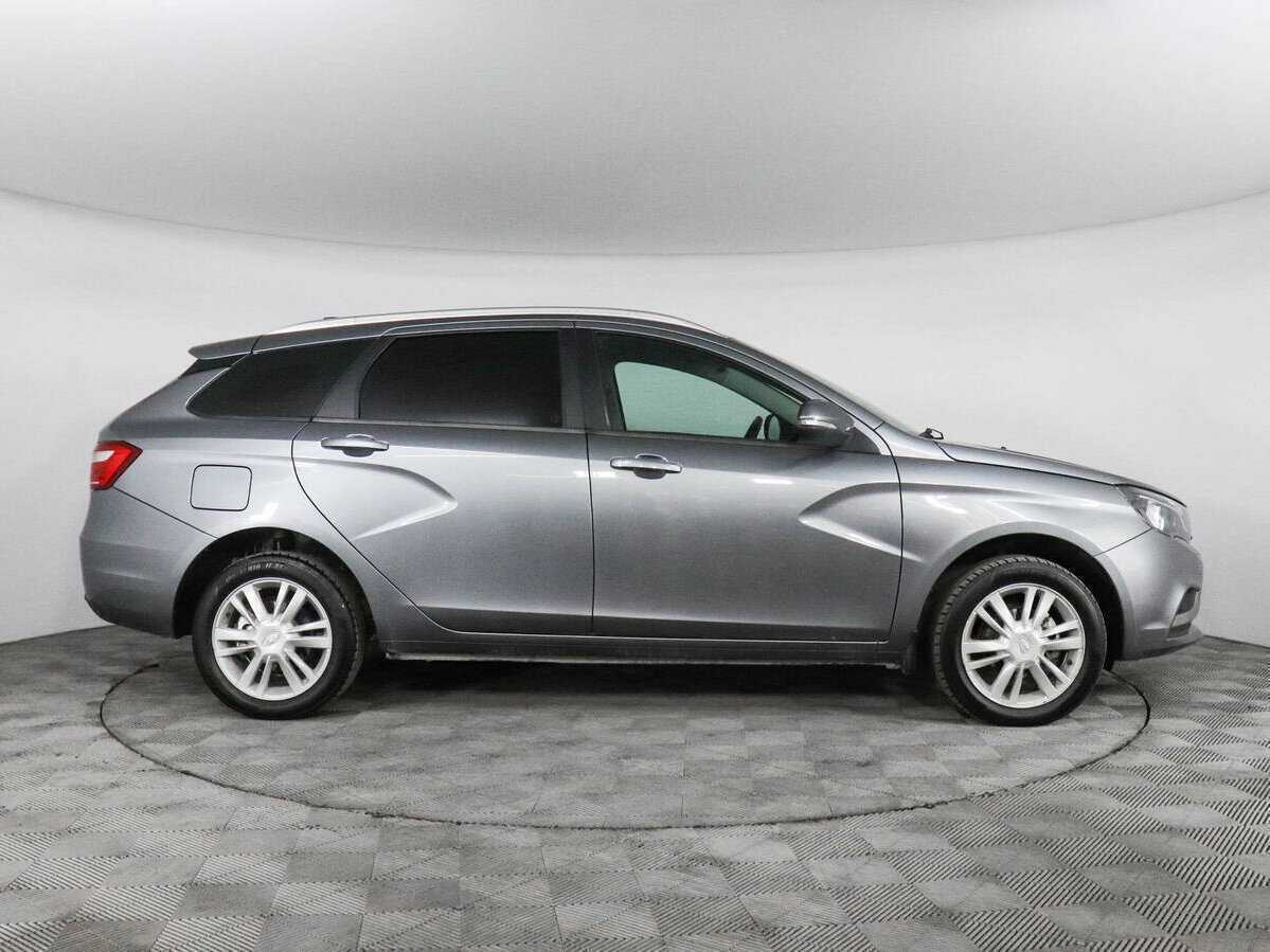 Lada (ВАЗ) Vesta SW, 2019 - Фото №3