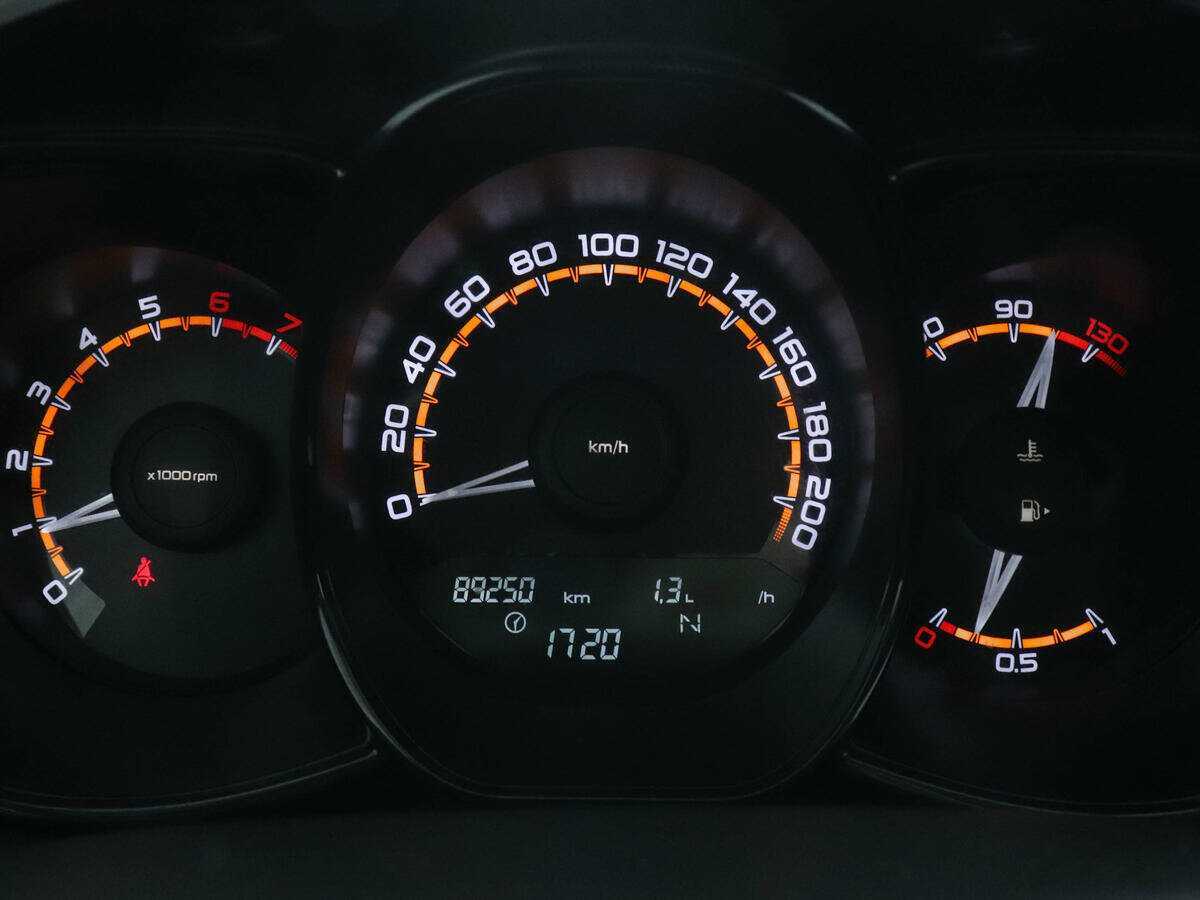 Lada (ВАЗ) Vesta SW, 2019 - Фото №10