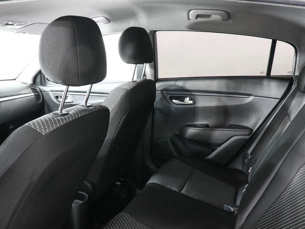 Kia Rio X-Line, 2020 - Фото №11