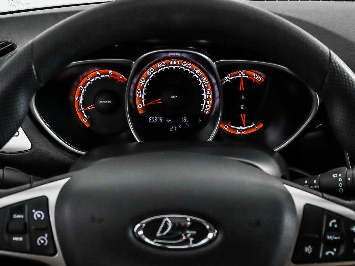 Lada (ВАЗ) Vesta SW Cross, 2019 - Фото №15