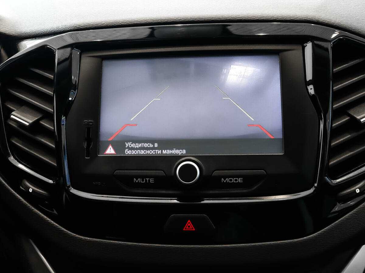 Lada (ВАЗ) Vesta SW Cross, 2019 - Фото №12