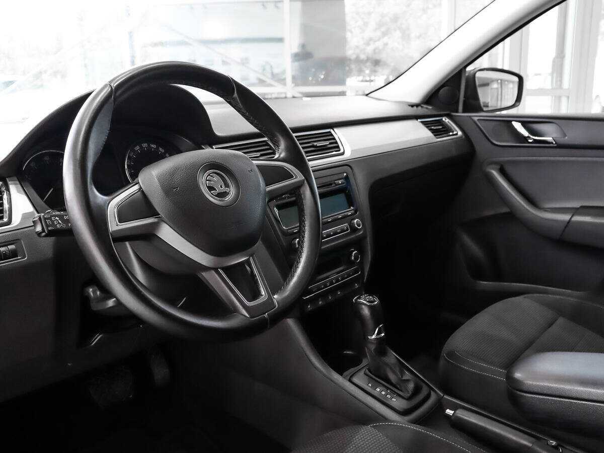 Skoda Rapid, 2014 - Фото №8
