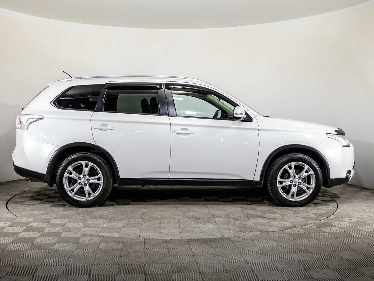 Mitsubishi Outlander, 2014 - Фото №3