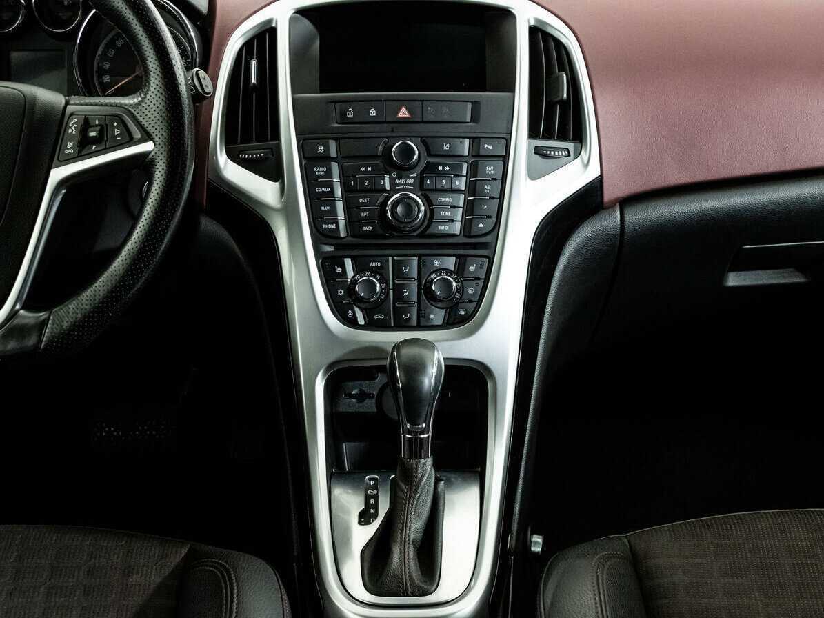 Opel Astra GTC, 2013 - Фото №17