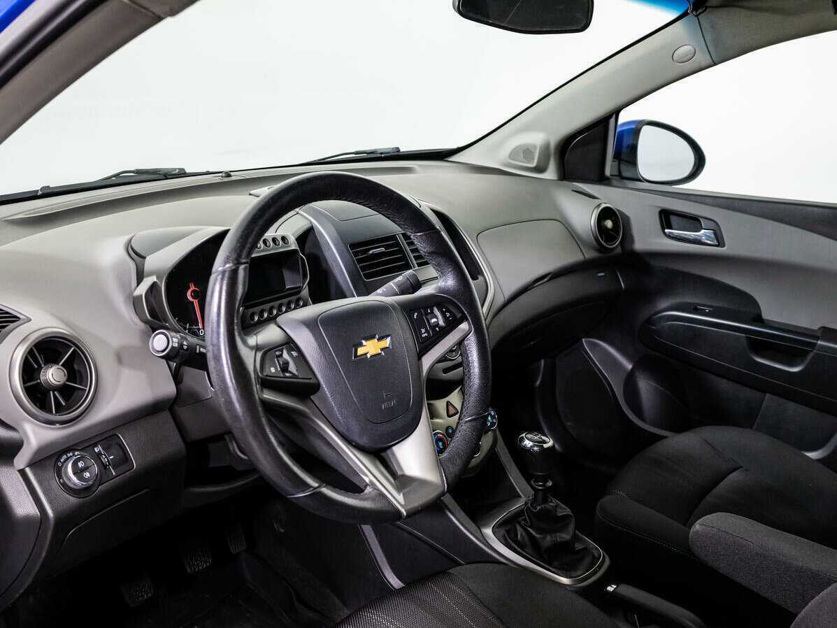 Chevrolet Aveo, 2012 - Фото №9