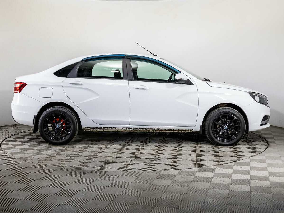 Lada (ВАЗ) Vesta, 2017 - Фото №3