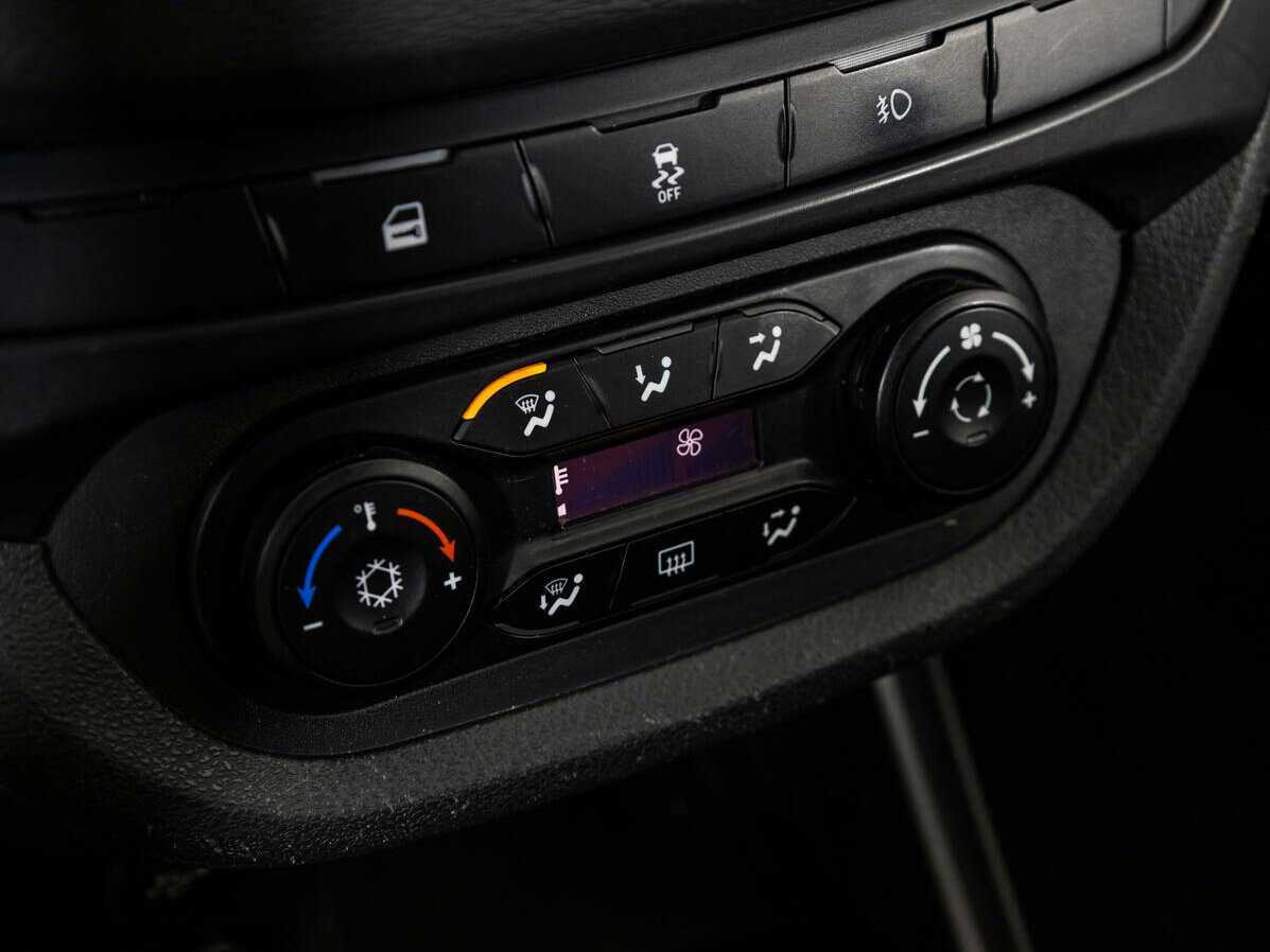 Lada (ВАЗ) Vesta, 2017 - Фото №14