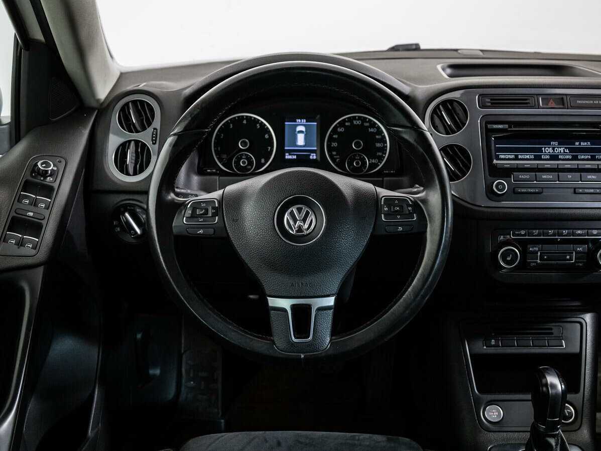Volkswagen Tiguan, 2012 - Фото №11