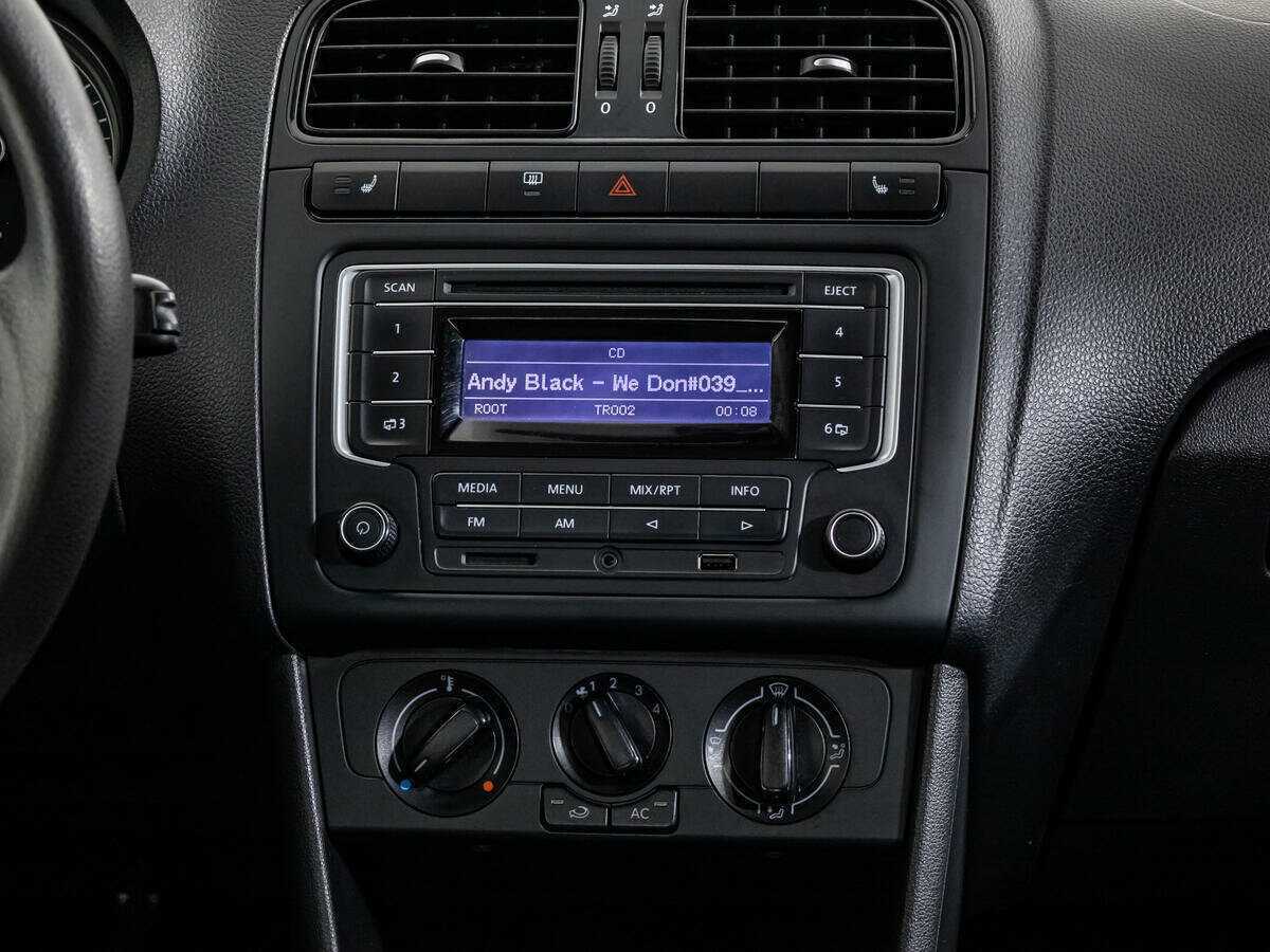 Volkswagen Polo, 2014 - Фото №13