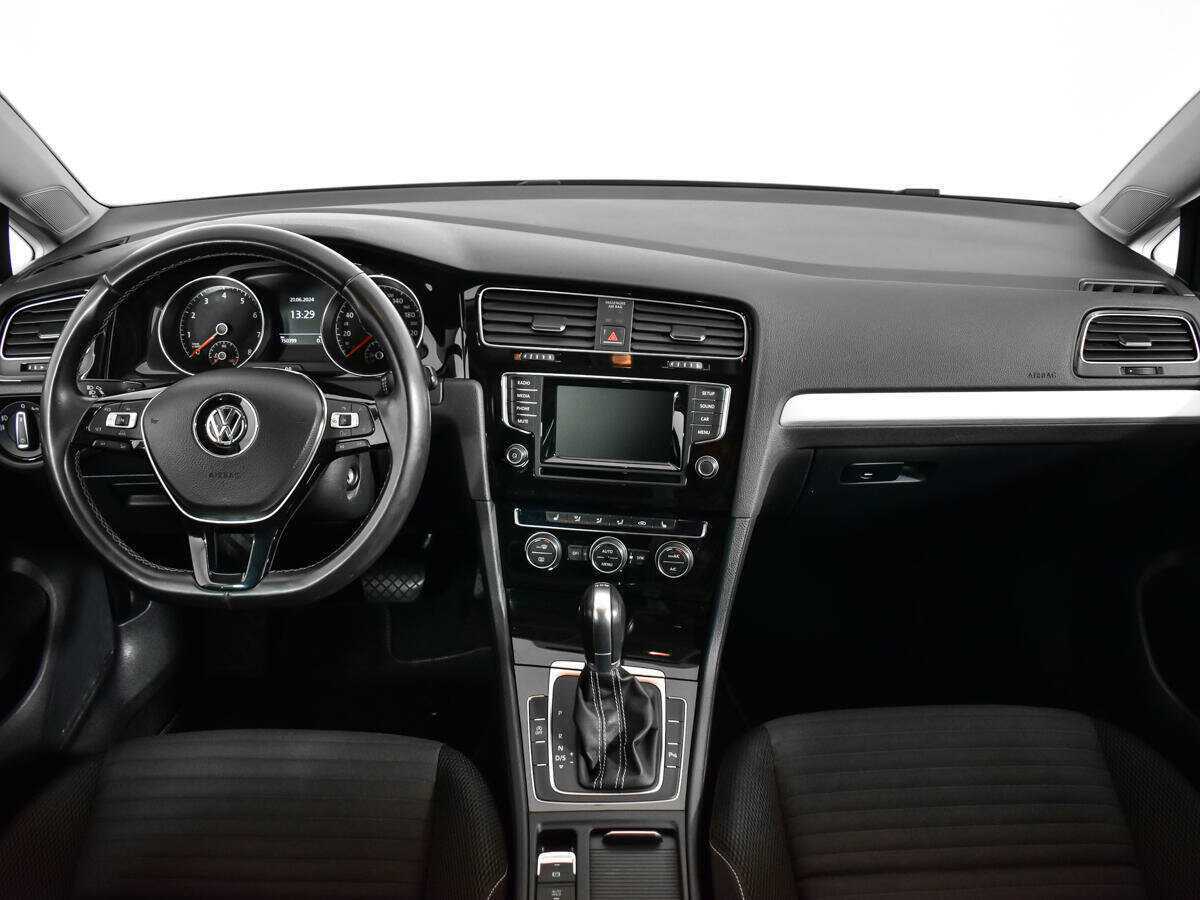 Volkswagen Golf, 2014 - Фото №11
