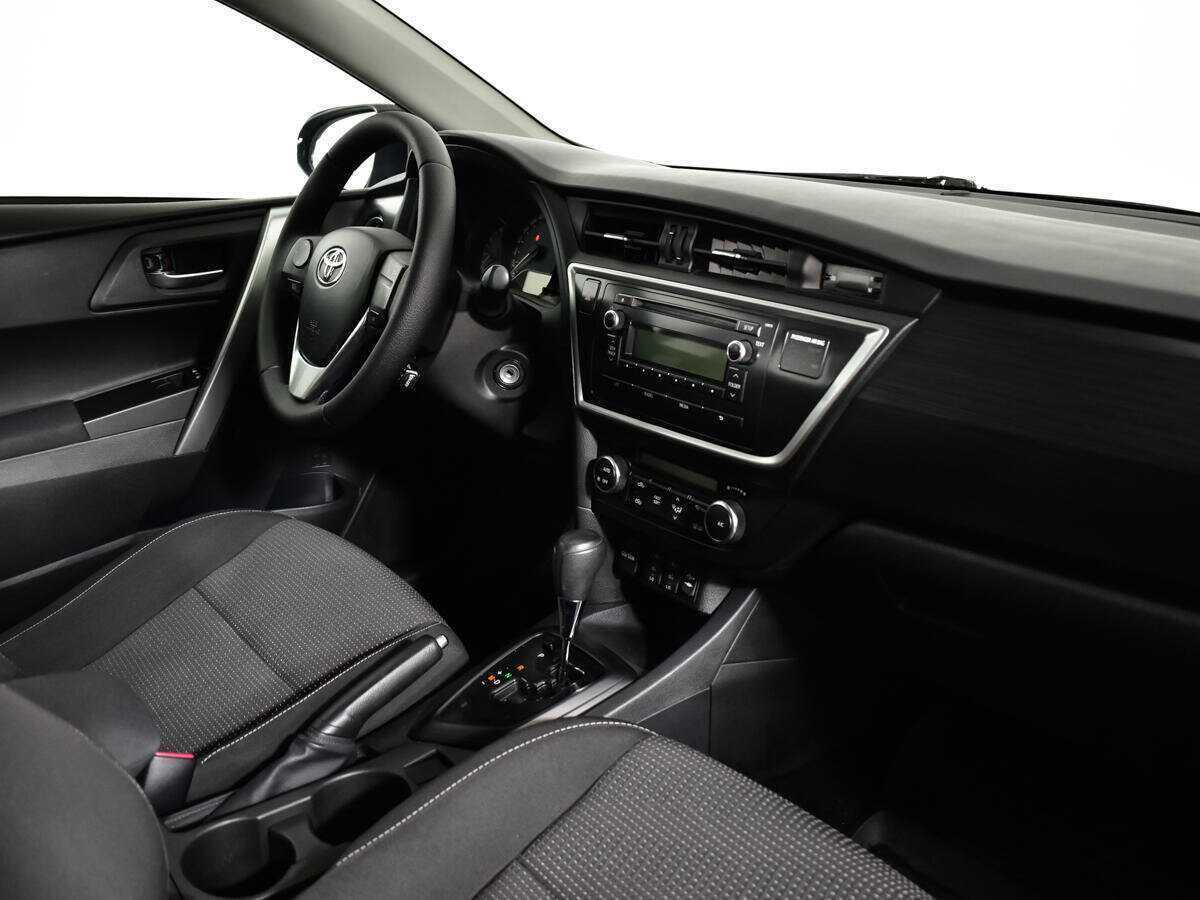 Toyota Auris, 2013 - Фото №8