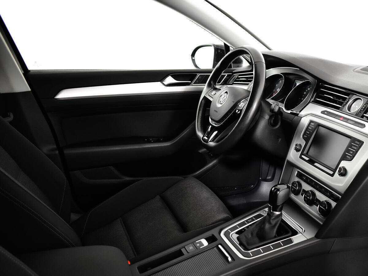 Volkswagen Passat, 2016 - Фото №4