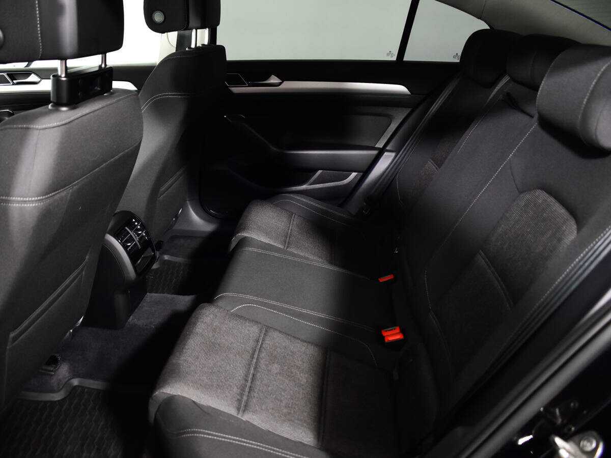 Volkswagen Passat, 2016 - Фото №5