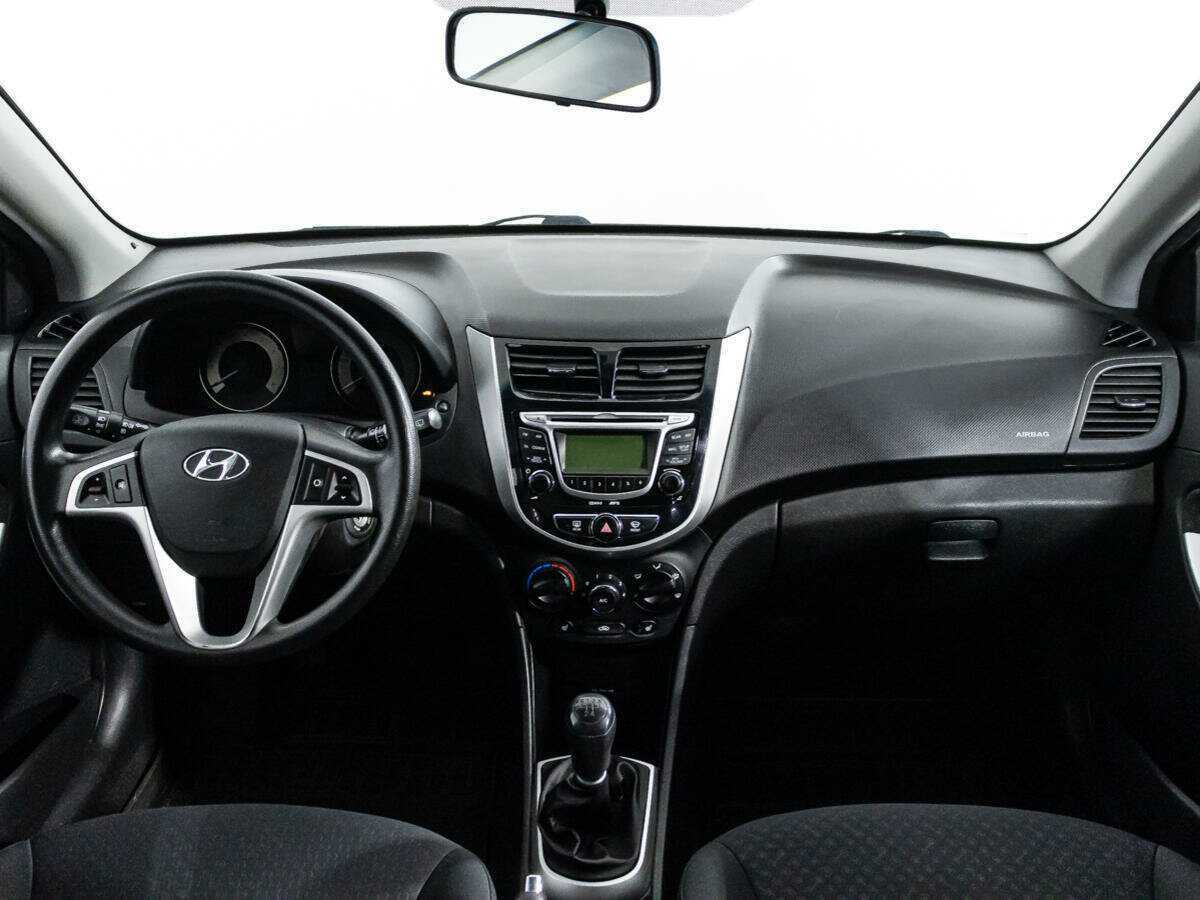 Hyundai Solaris, 2012 - Фото №11