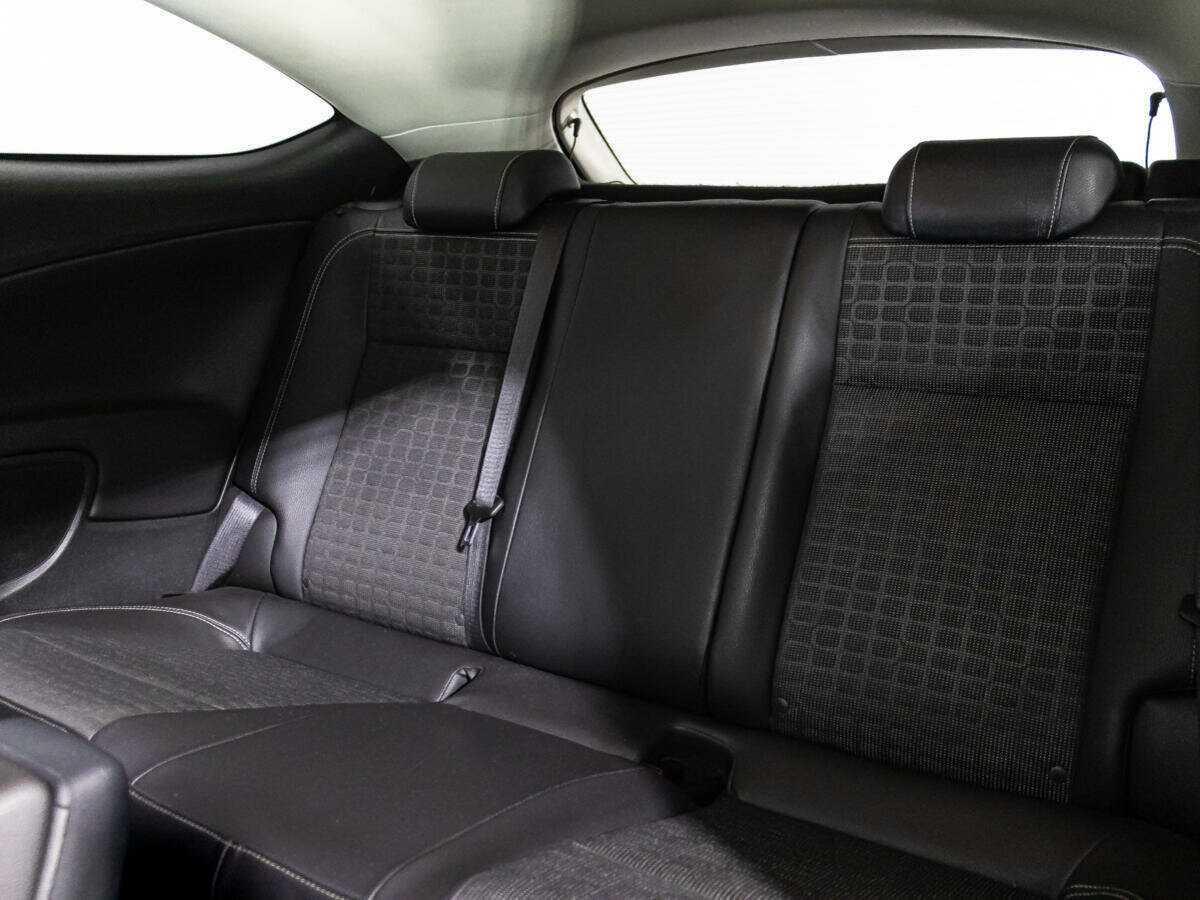 Opel Astra GTC, 2012 - Фото №9