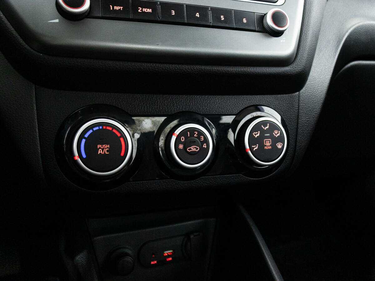 Kia Rio, 2016 - Фото №14