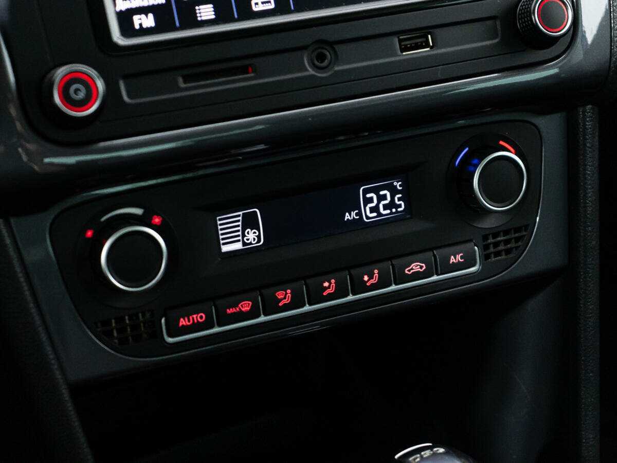 Volkswagen Polo, 2018 - Фото №15