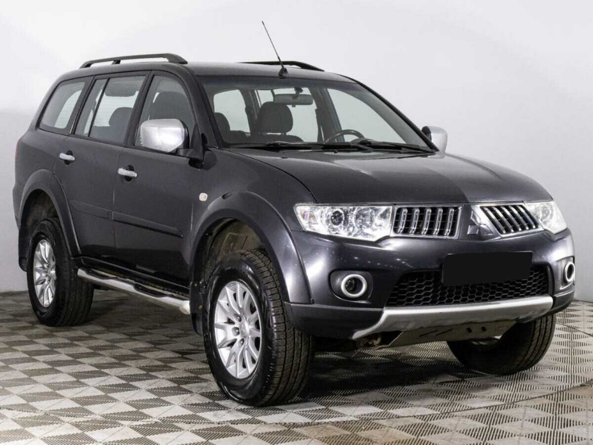 Mitsubishi Pajero Sport, 2012 - Фото №2
