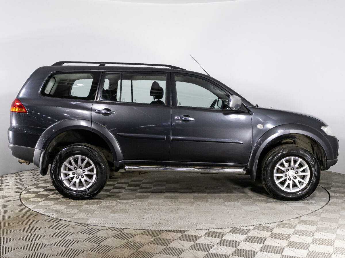 Mitsubishi Pajero Sport, 2012 - Фото №3