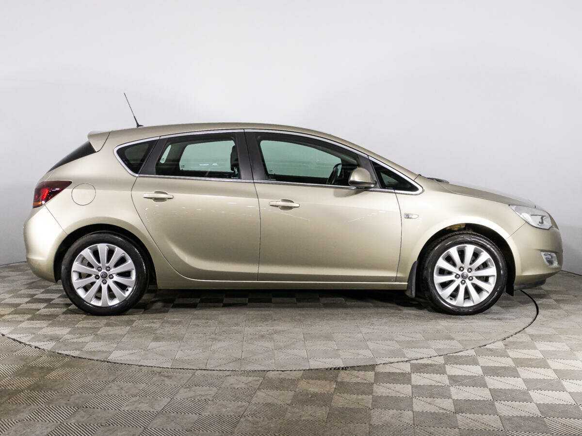 Opel Astra, 2012 - Фото №3