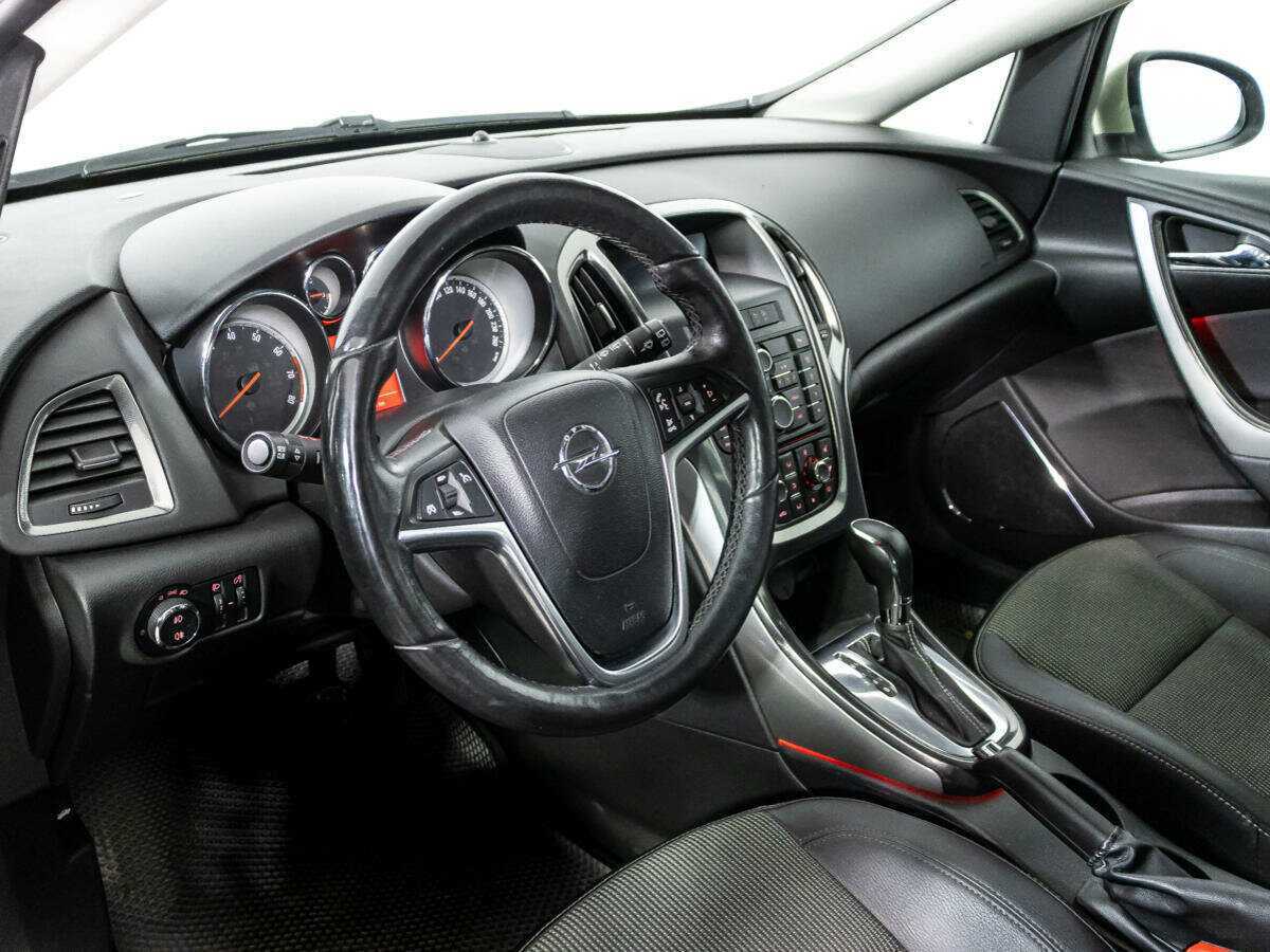 Opel Astra, 2012 - Фото №10