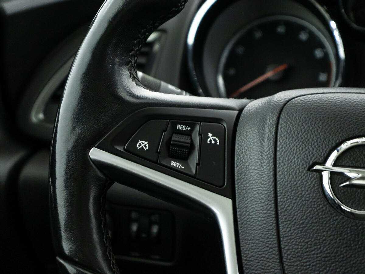 Opel Astra, 2012 - Фото №16