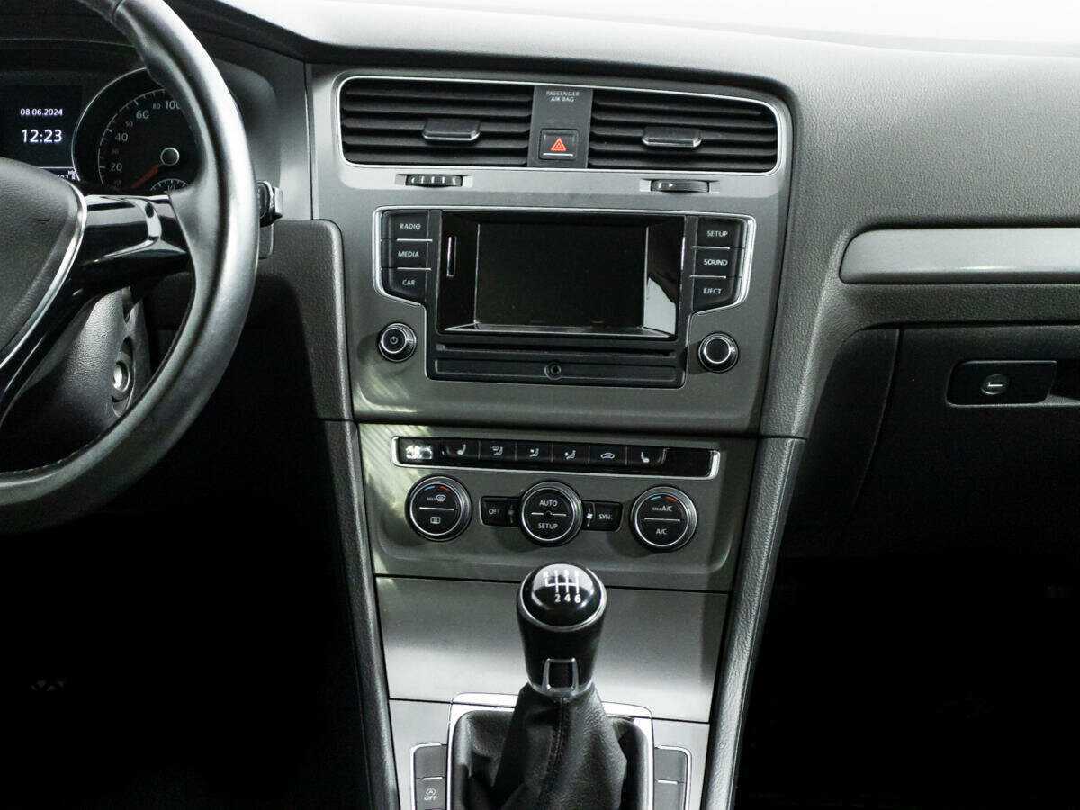 Volkswagen Golf, 2013 - Фото №13